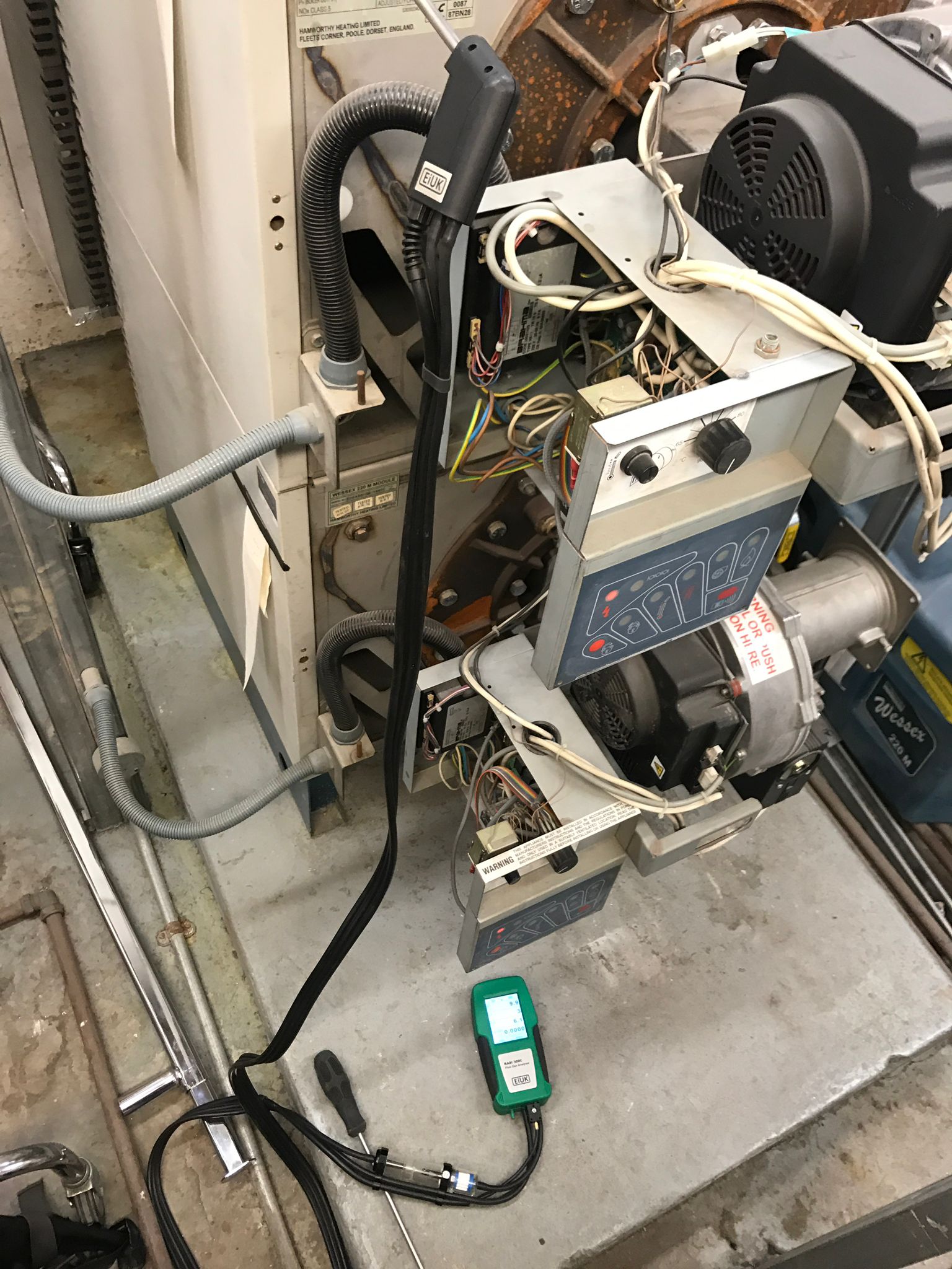 gas safe registered engineer near me South Ockendon, RM15